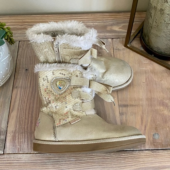 Stride Rite Disney Princess Enchanted Boot👑 - Picture 2 of 15